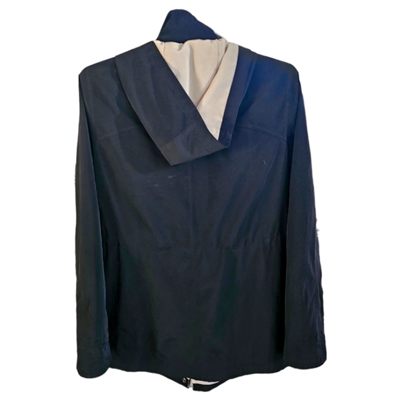 Liz Claiborne rain jacket with hood. Large - Picture 5 of 7